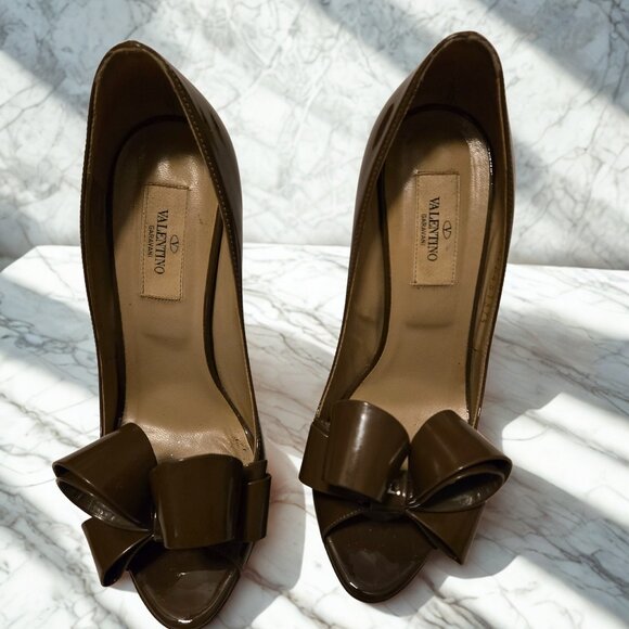 🎀 Valentino Brown Bow Heels – Size 7 1/2 - Picture 1 of 10